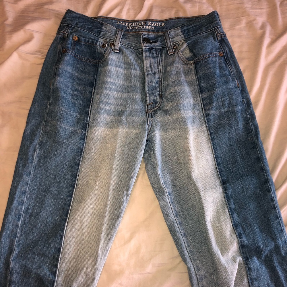 American eagle jeans!